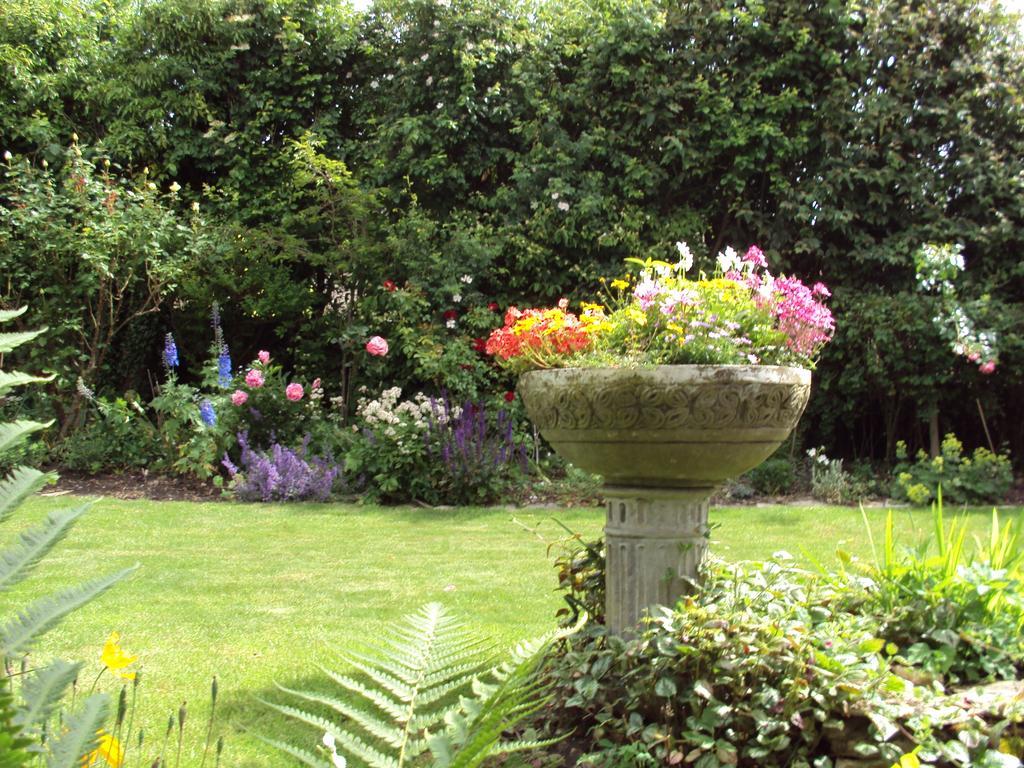 Yew Tree Cottage B&B Stow-on-the-Wold Екстер'єр фото